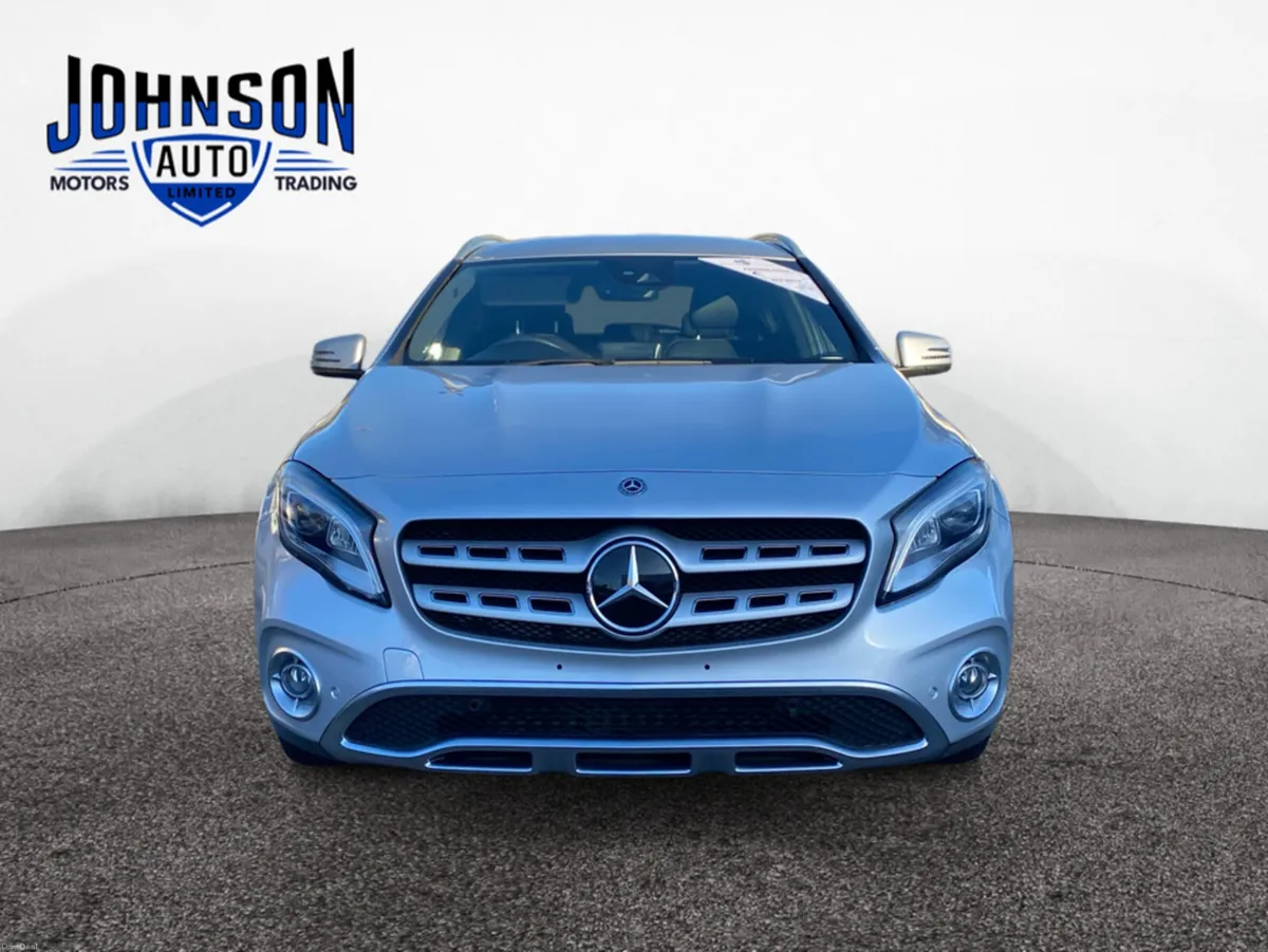 Mercedes-Benz GLA 2.0 Petrol Auto - Image 3