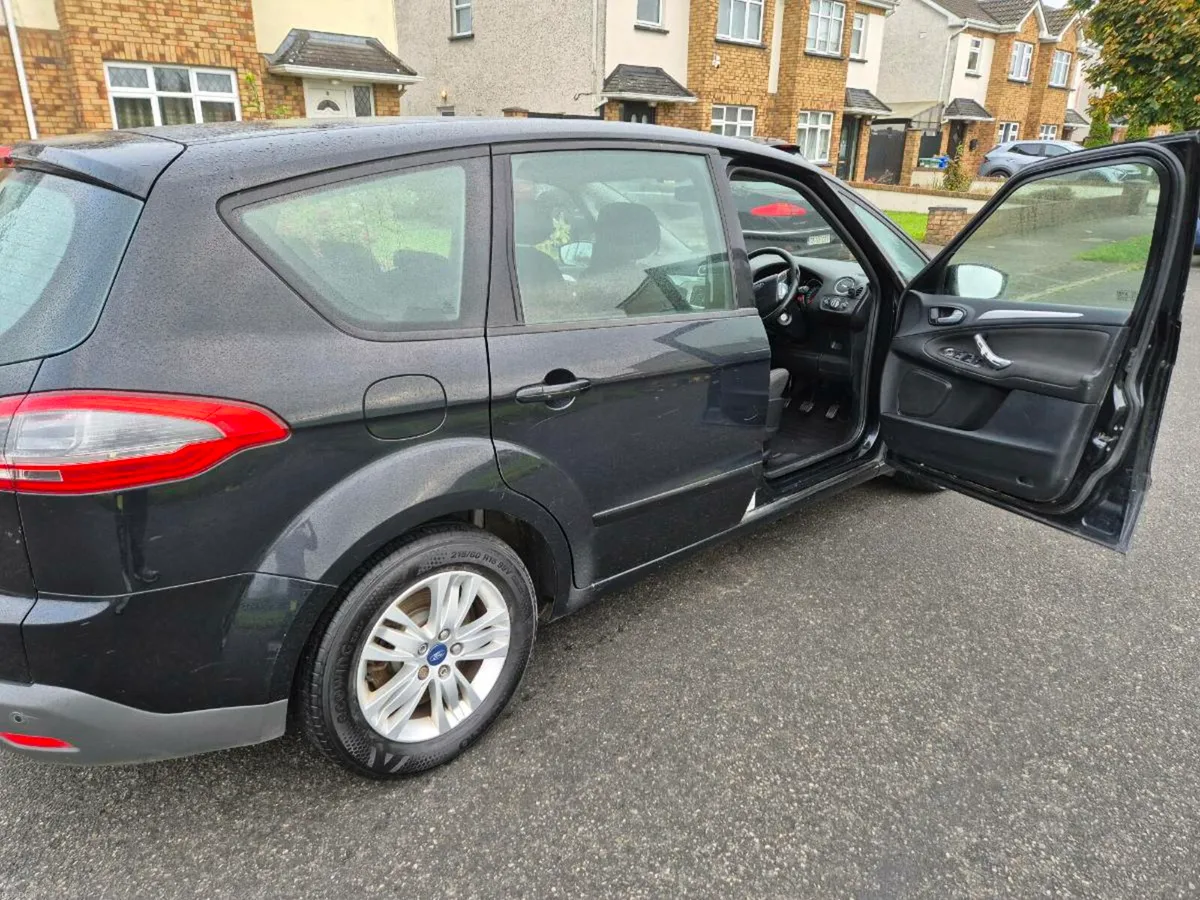 Ford S Max 2011 new nct very clean Ready to drive. - Image 1