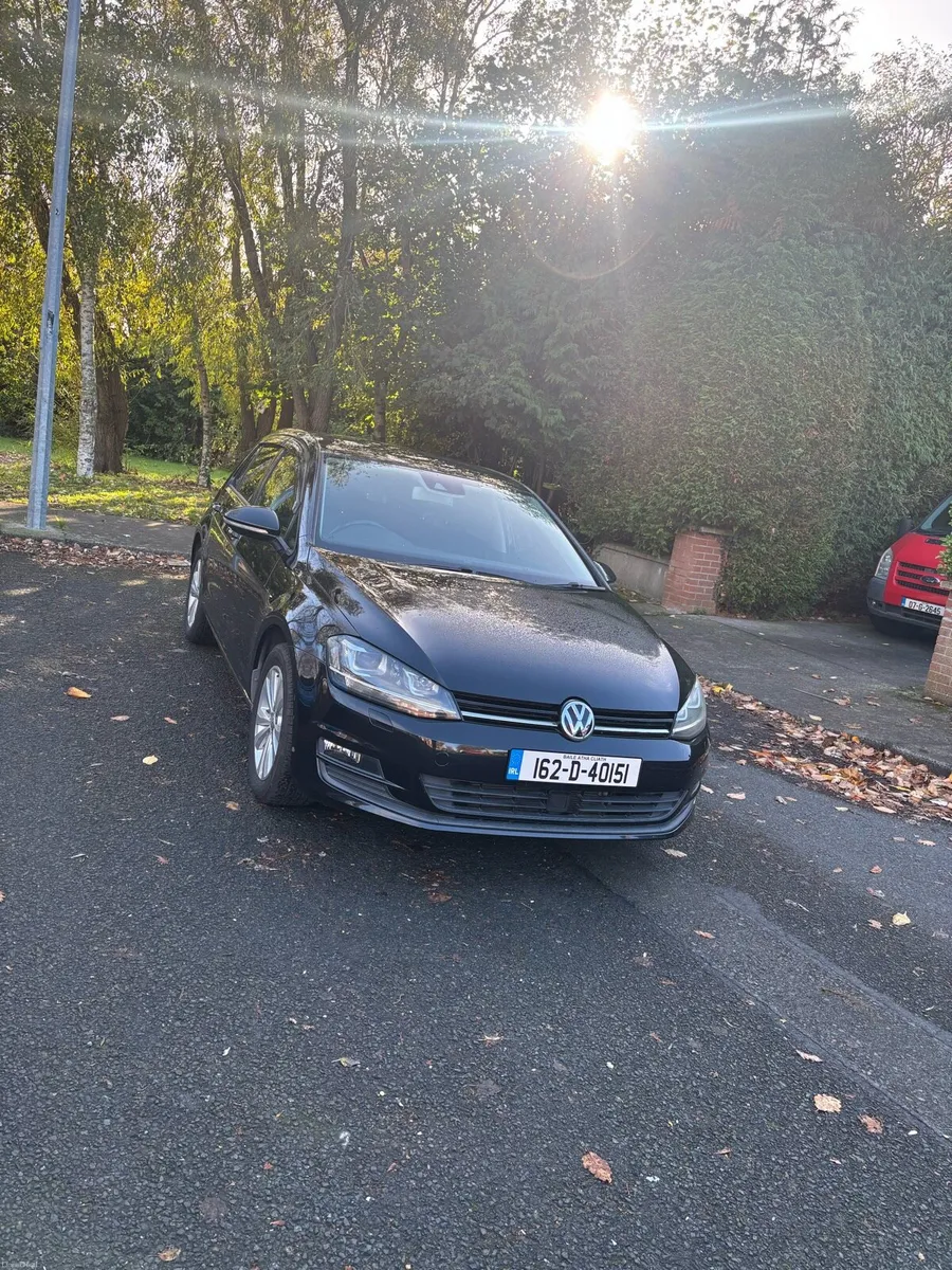 162 Volkswagen Golf - Image 1