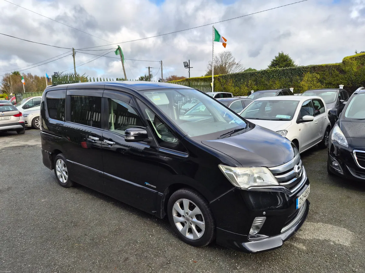 Nissan Serena 2013 Auto 6 seater - Image 1