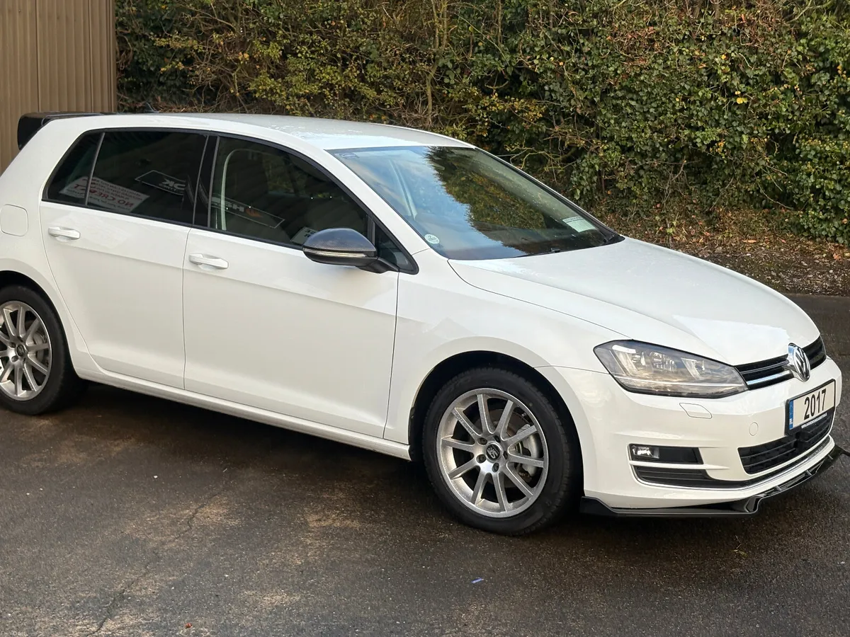 VW GOLF HI/LINE ONLY 48000KM 2017 171 - Image 4