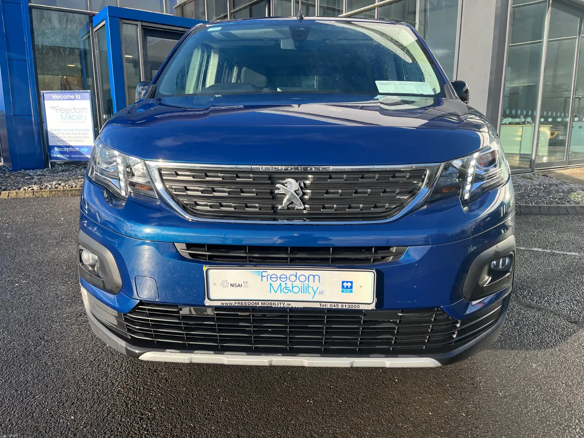 Peugeot Rifter Wheelchair Accessible 2024 - Image 2