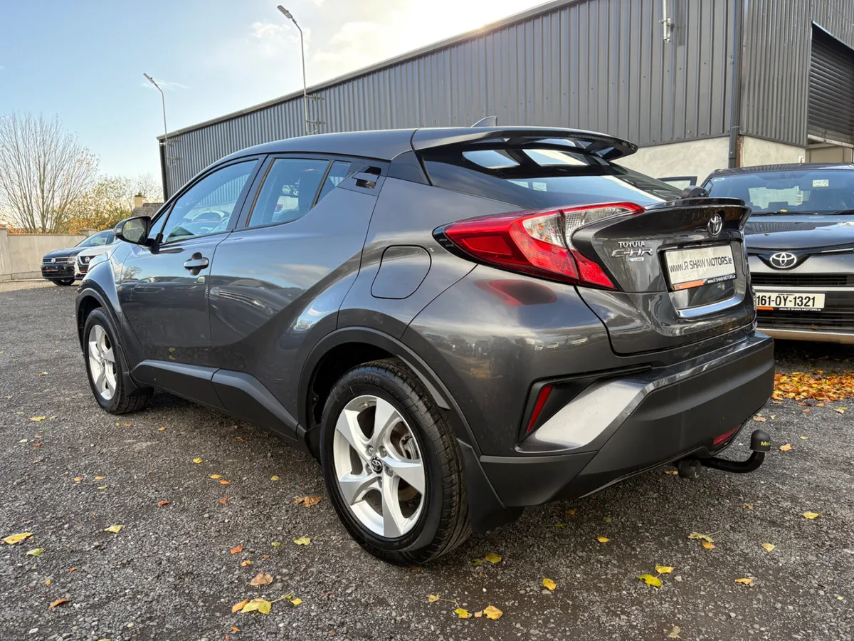 Toyota C-HR - Image 4
