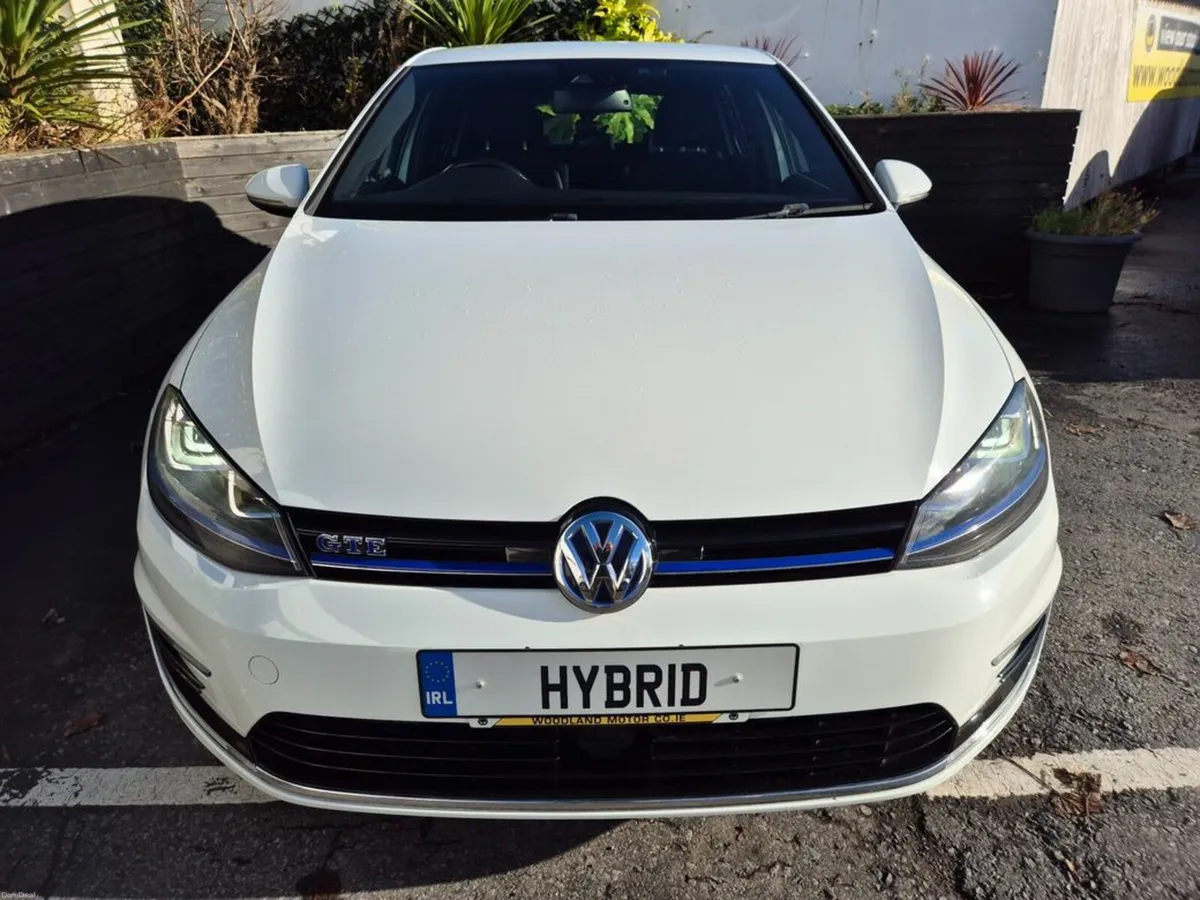 Volkswagen Golf 1.4 PHEV / GTE TOP SPORT SPEC / TA - Image 4