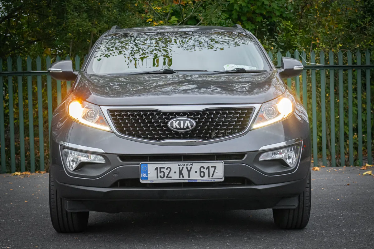 2015 KIA Sportage Platinum *High SPEC* ! Low Miles - Image 2