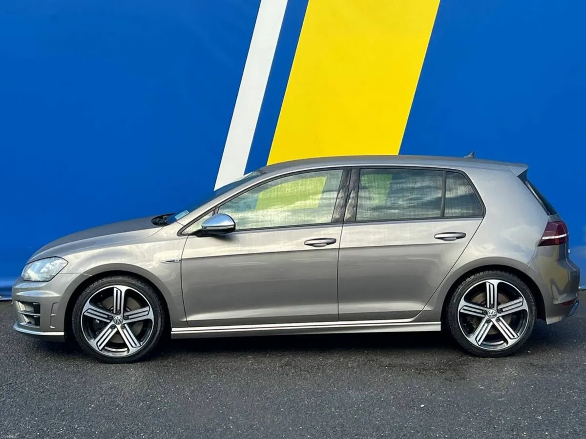 Volkswagen Golf R 4MOTION 2.0 TSI AUTO // SERVICE - Image 3