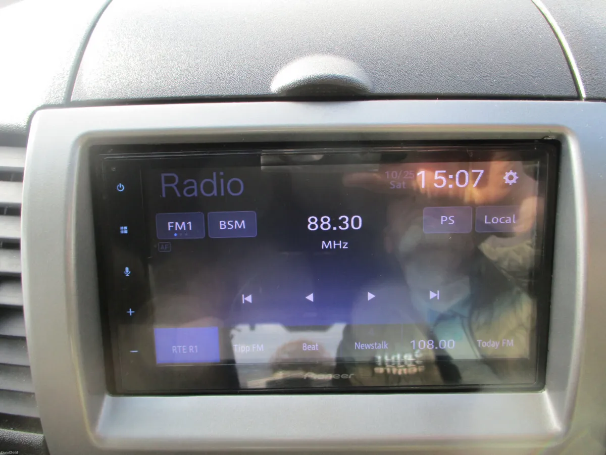 Nissan Pathfinder 2.5 DCI XE 2 SEAT COMM - Image 4