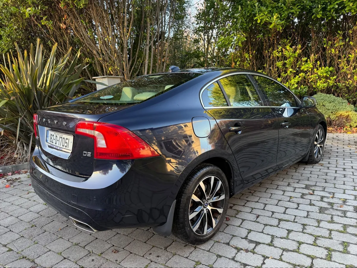 Volvo S60 2018 - Image 3