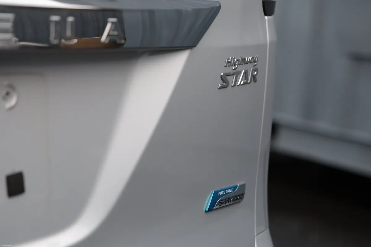 NISSAN SERENA 2015 SILVER - Image 6