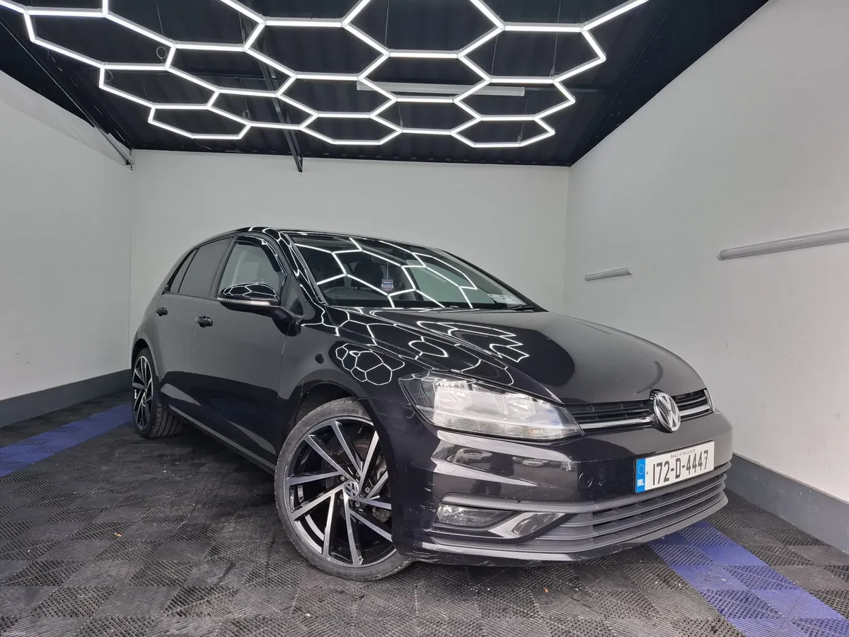2017 Volkswagen Golf 1.6 TDI - Image 1