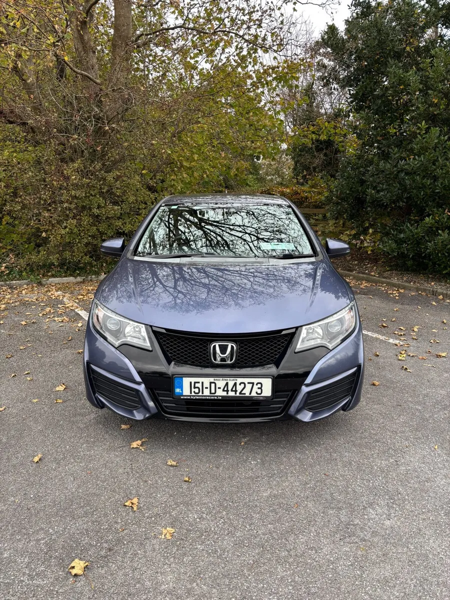 Honda Civic 2015 - Image 2