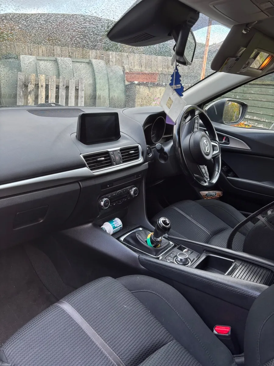 Mazda Mazda3 2018 - Image 3