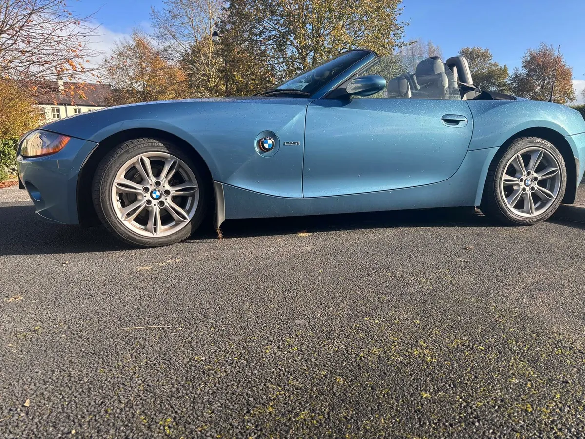 BMW Z4 2.5i AUTO ONLY 74K MLS STUNNING CAR!! - Image 4