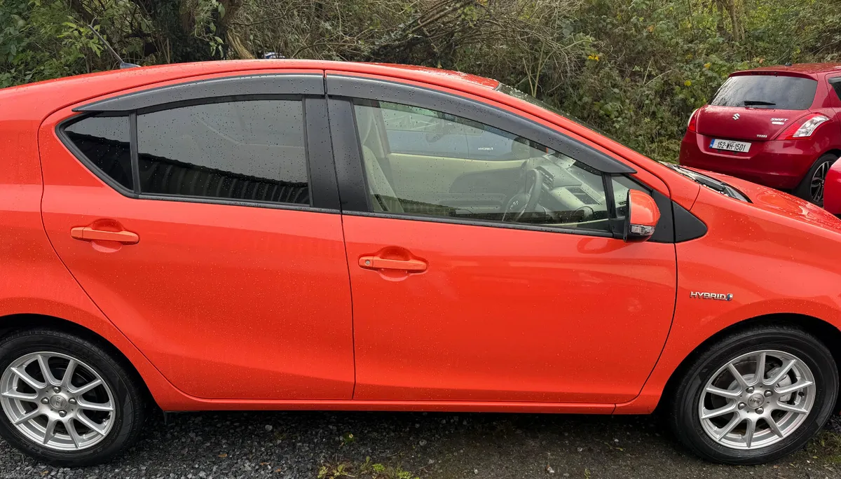 Toyota Aqua 2014/Automatic/ Push Start - Image 4