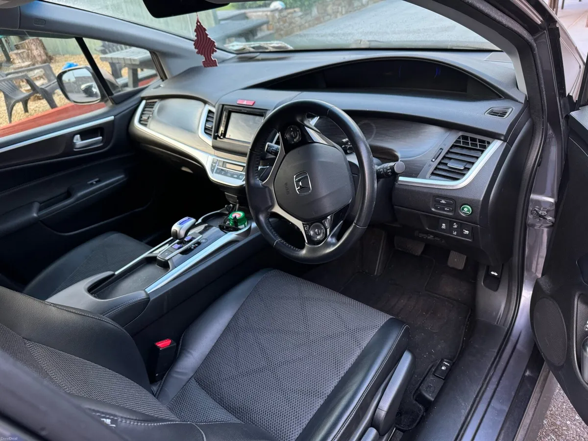 Honda Jade - Image 2