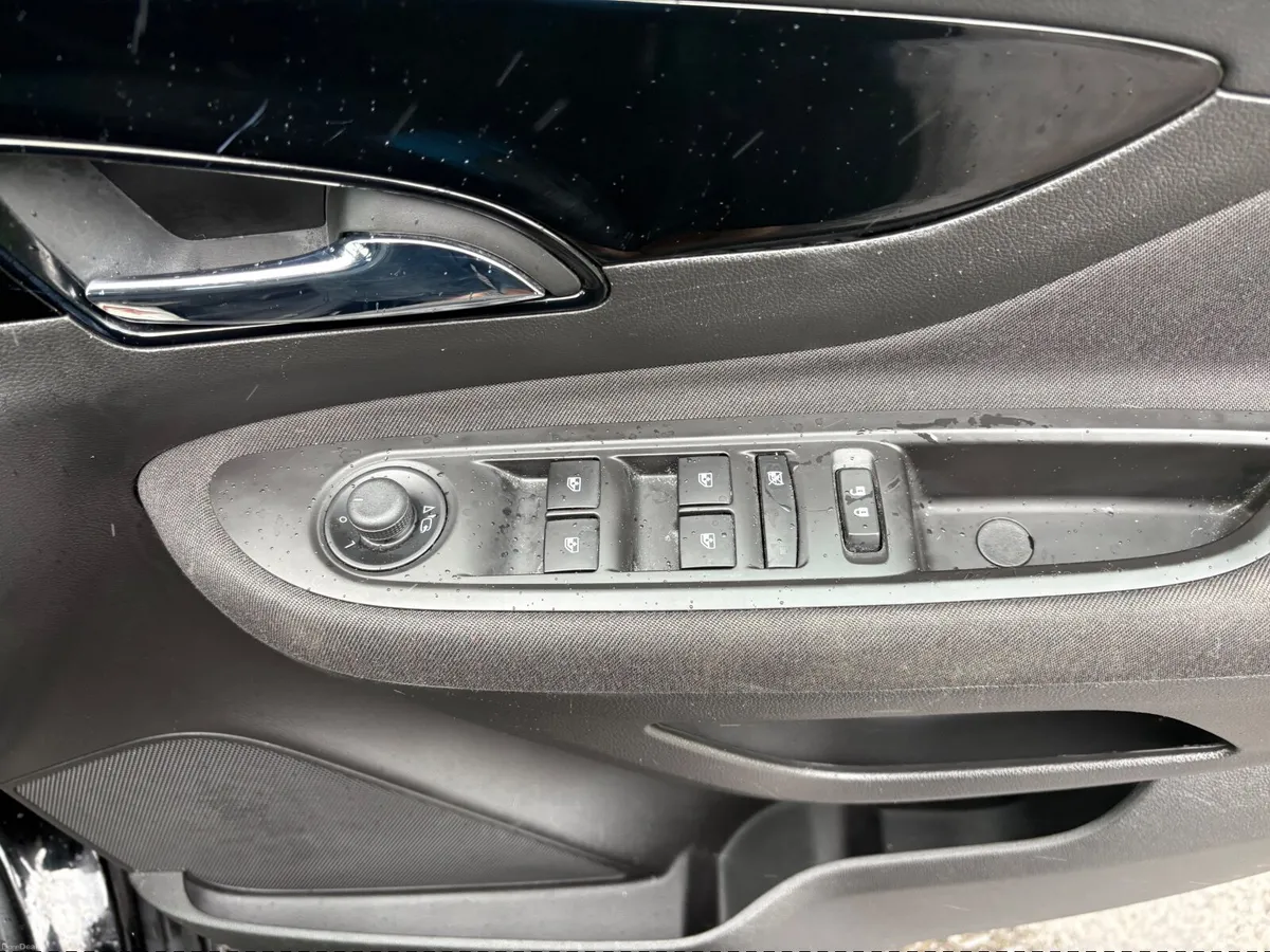 Vauxhall Mokka X  2018 - Image 4