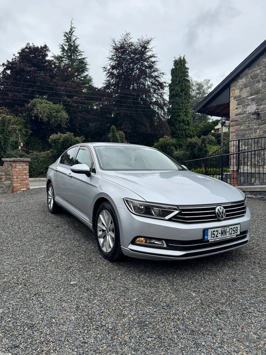 2015 Volkswagen Passat - Image 3