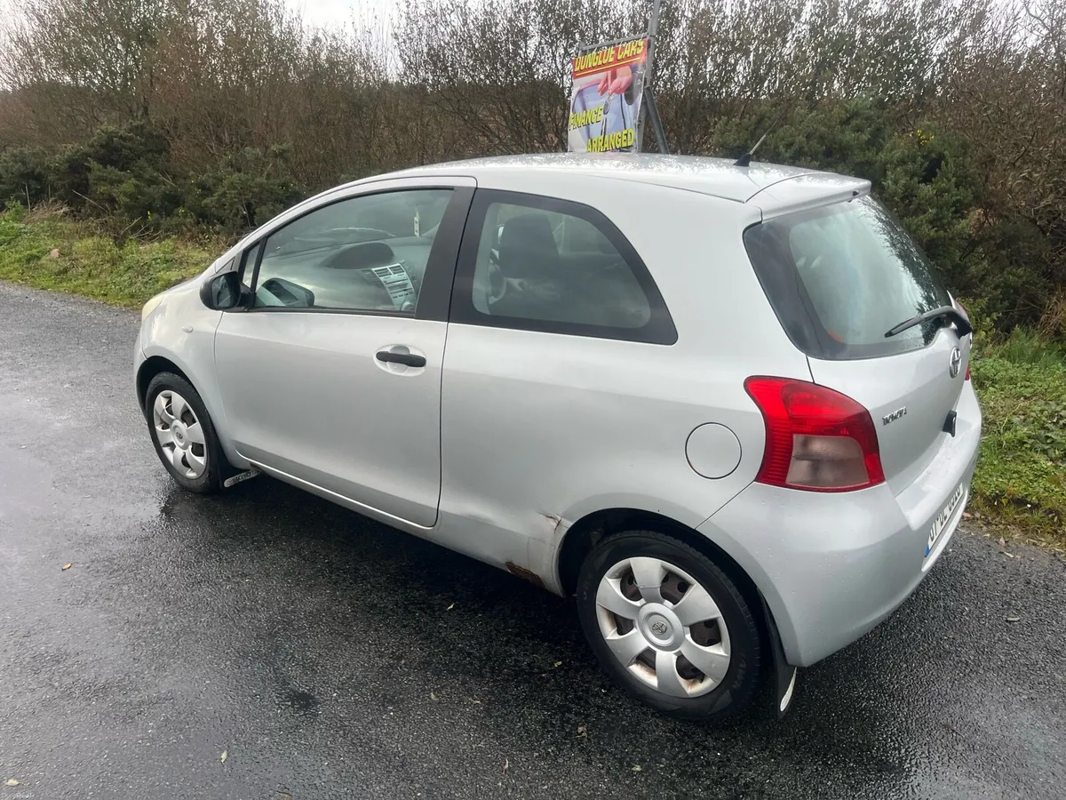 07 Toyota Yaris 1.0 - Image 2