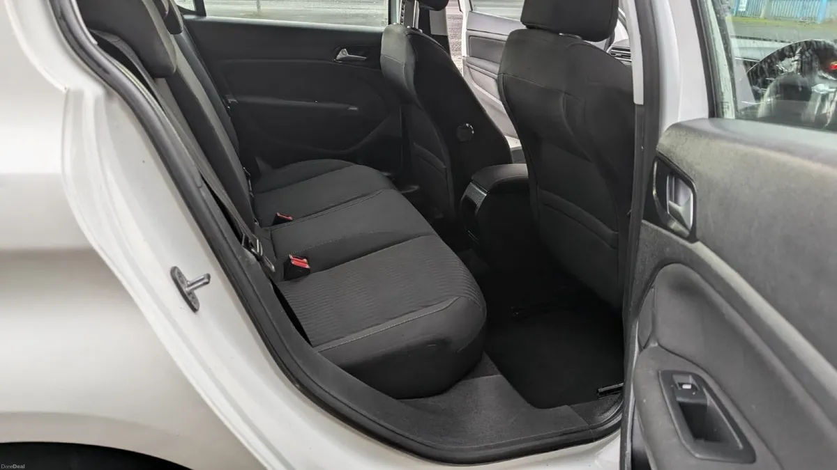 17 Peugeot 308 LONG NCT 03/27 - Image 4