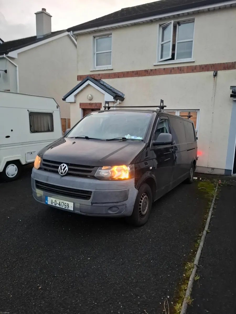Volkswagen Transporter 2011 - Image 2