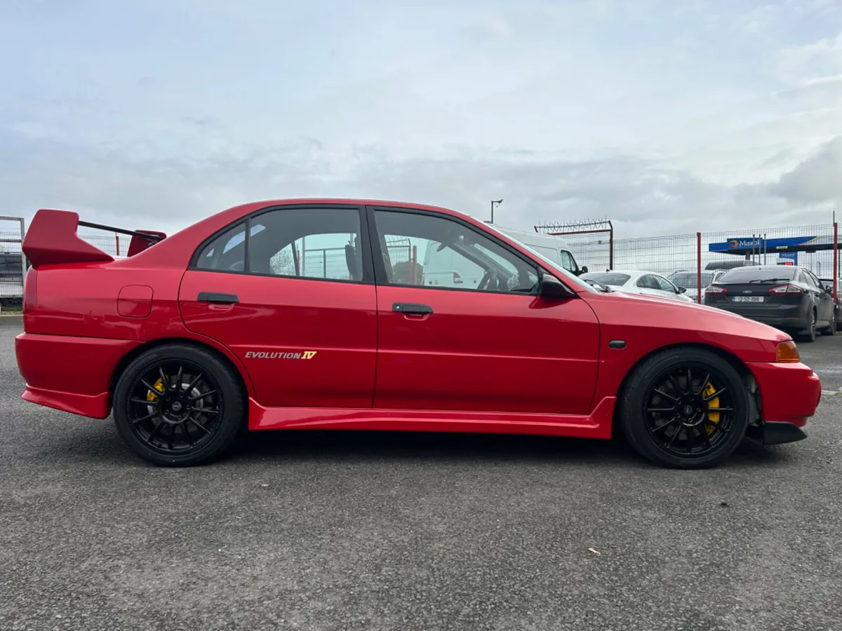 Mitsubishi Lancer 2009 - Image 2