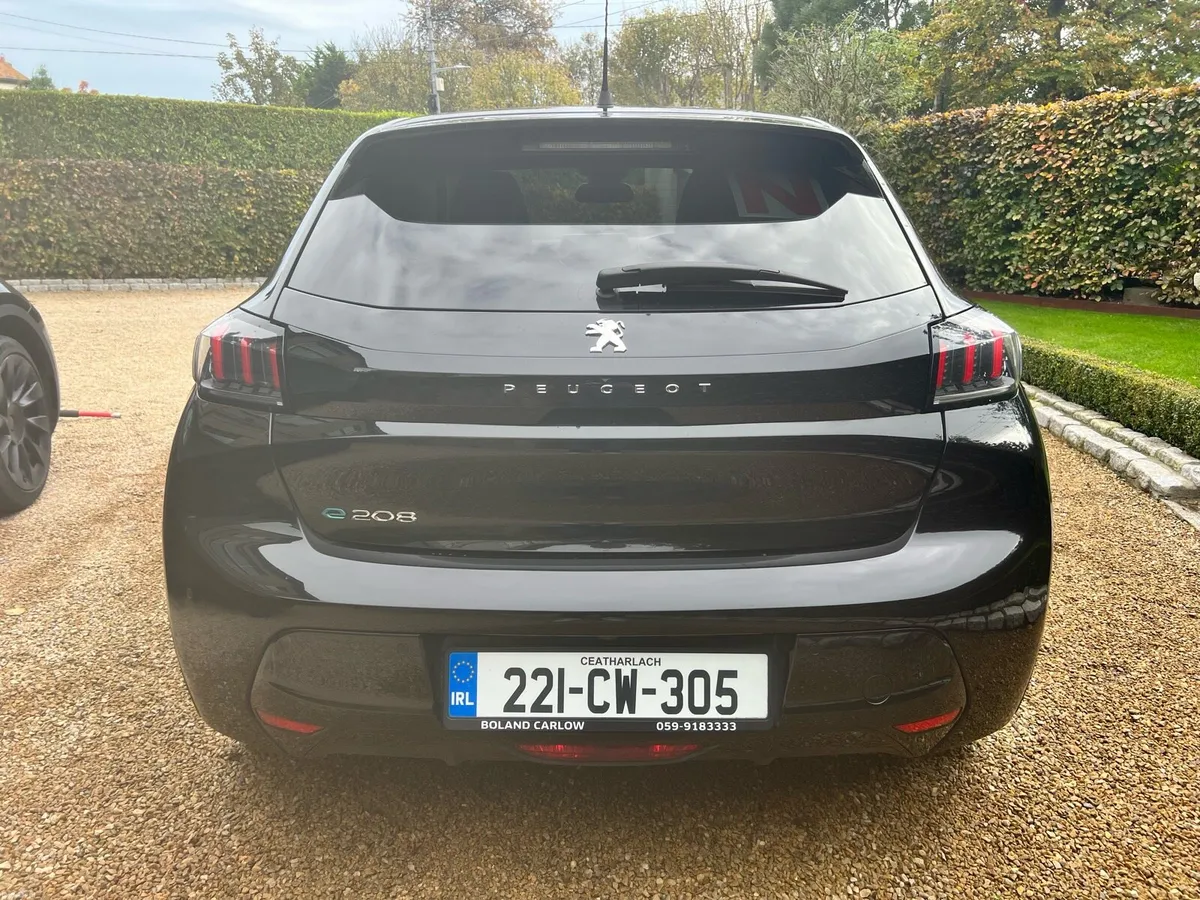 2022 Peugeot 208e allure edition - Image 4