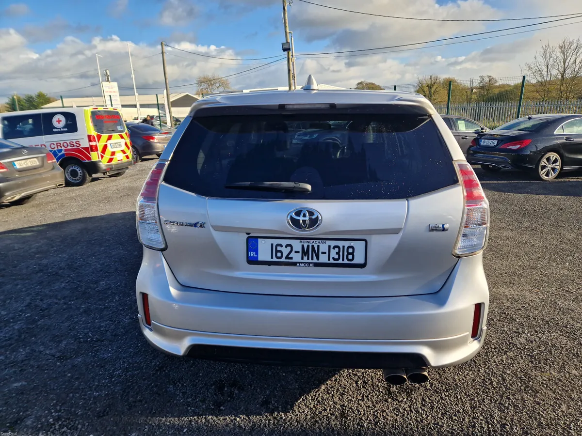162 Toyota Prius - 7 Seats - LOW MILEAGE - Image 4