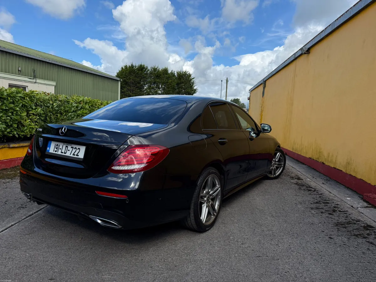 2019 MERCEDES BENZ E220 D AMG LINE 4DR AUTO - Image 3