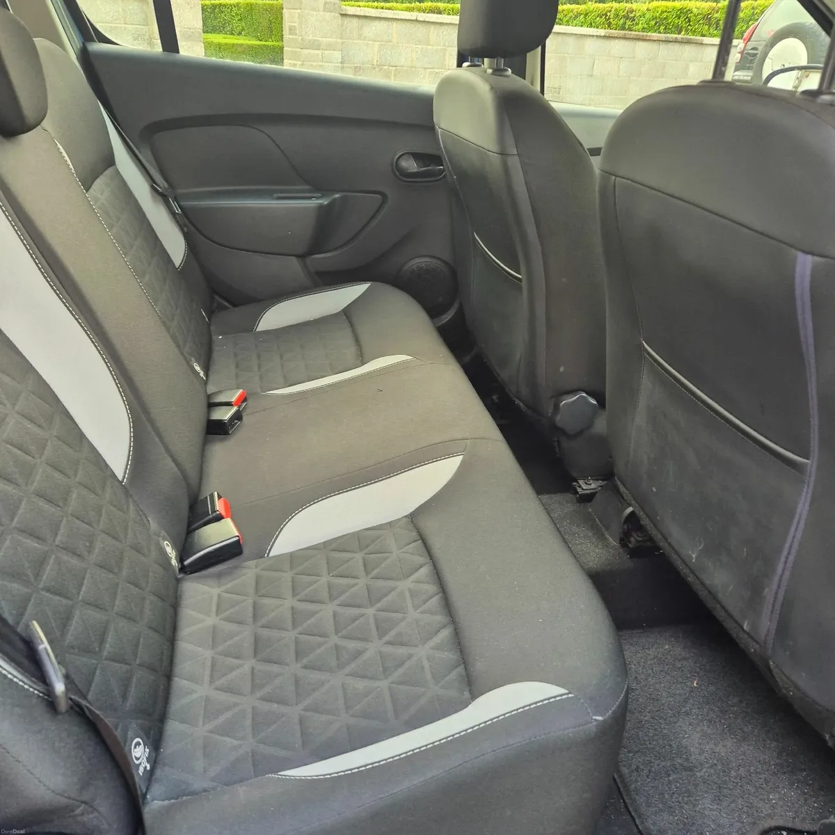 Dacia Sandero Stepway 2015 - Image 2