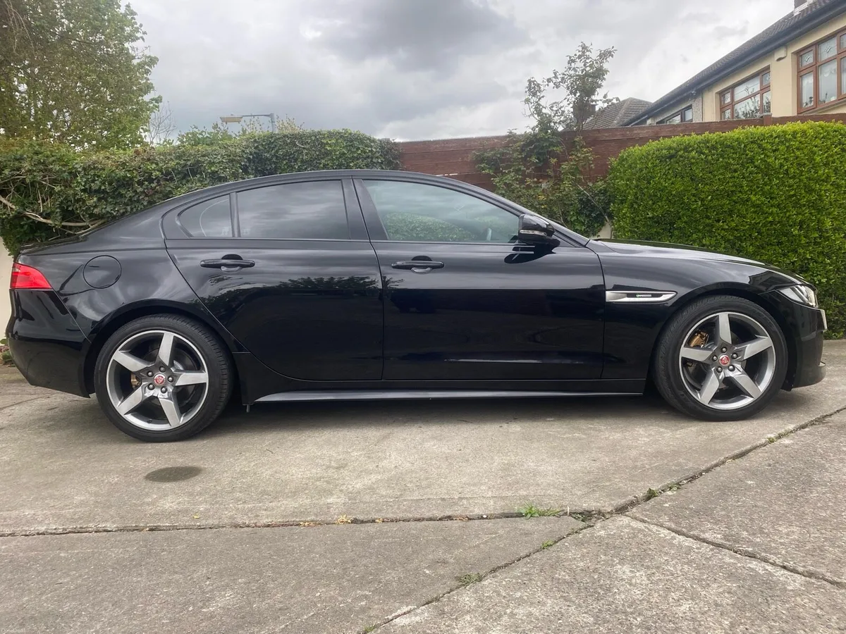 Jaguar XE 2.0d R sport 180 LOW MILEAGE - Image 6