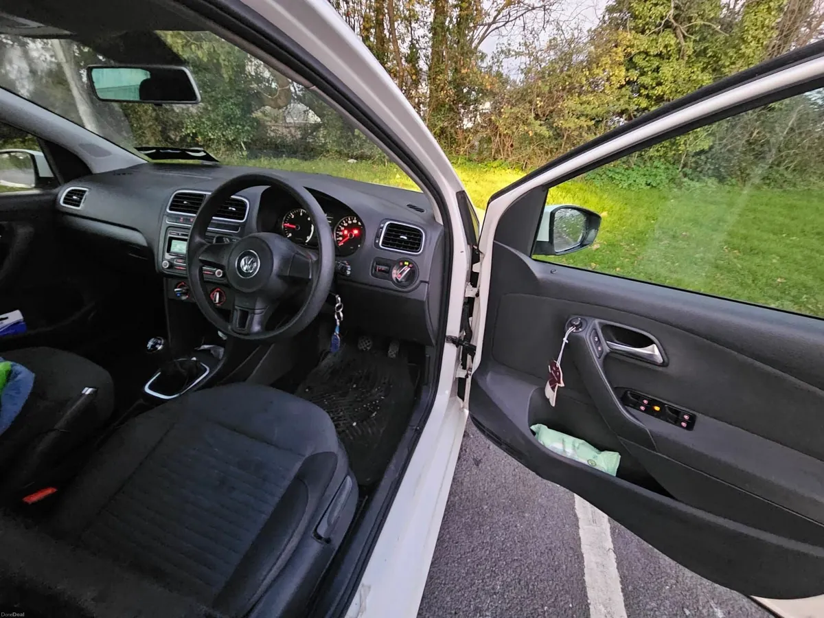 Volkswagen Polo 2012 - Image 5