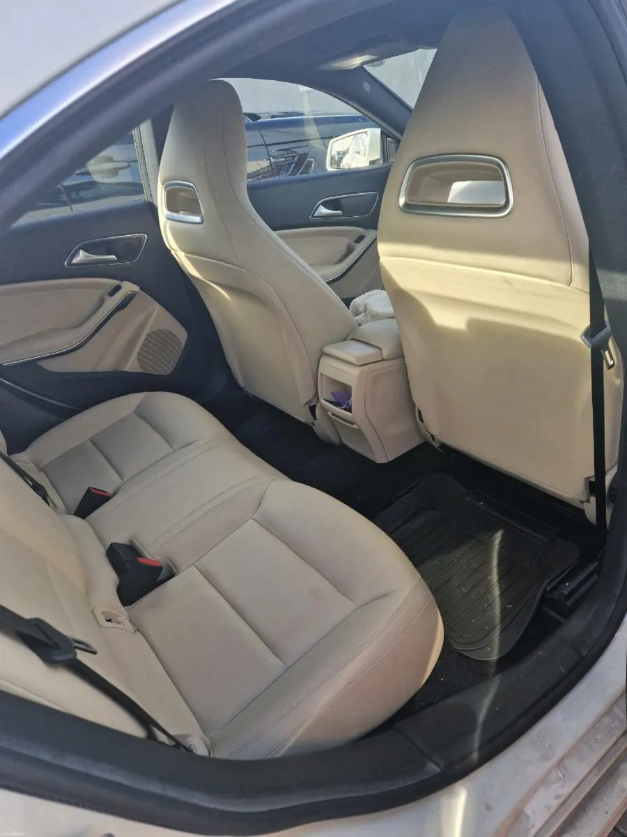 Mercedes Cla 180 - Image 3