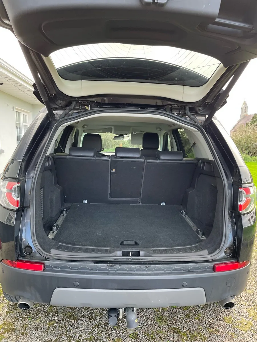 Land Rover Discovery Sport 2018 - Image 4