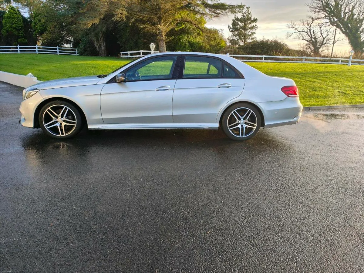 Mercedes-Benz E220 - Image 3