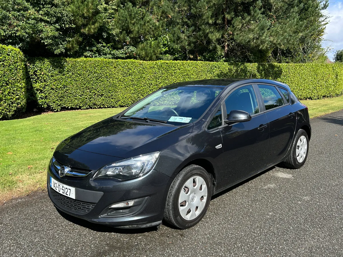 2014 Opel Astra 1.4i New NCT 11/26 €5750 - Image 3