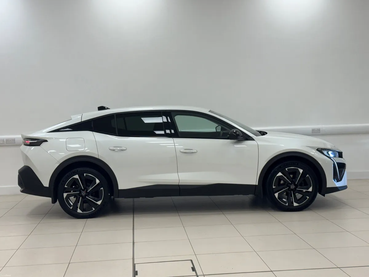 Peugeot 408 2023 - Image 4