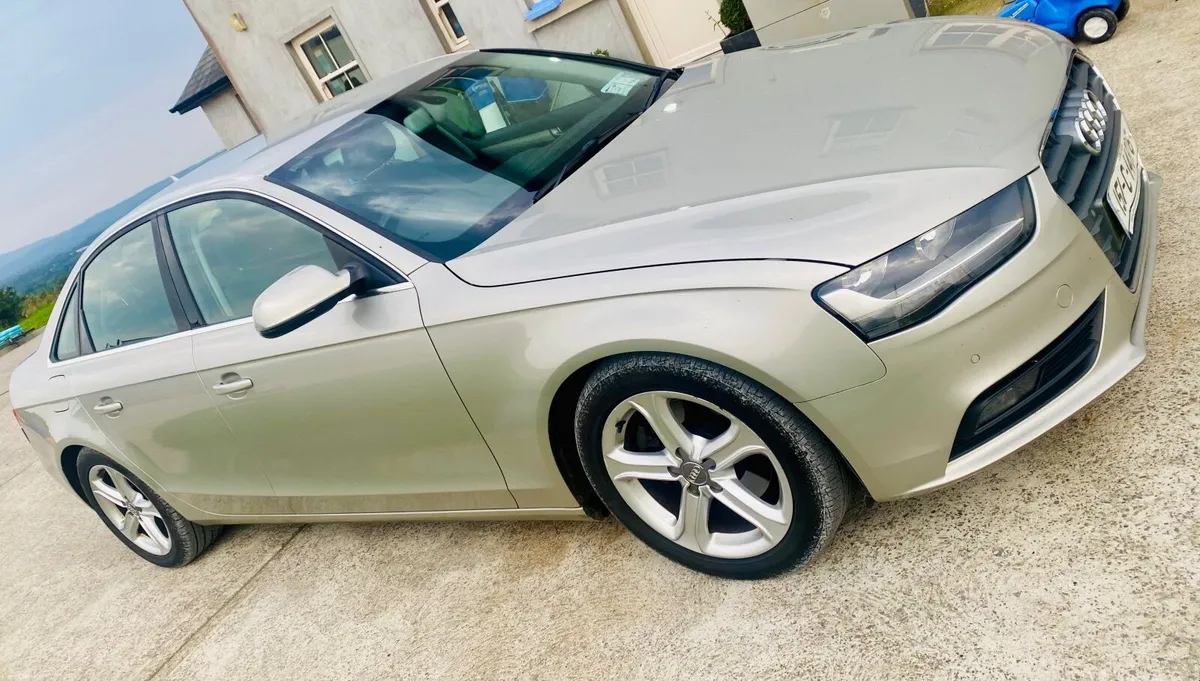 Audi A4 2015 - Image 2