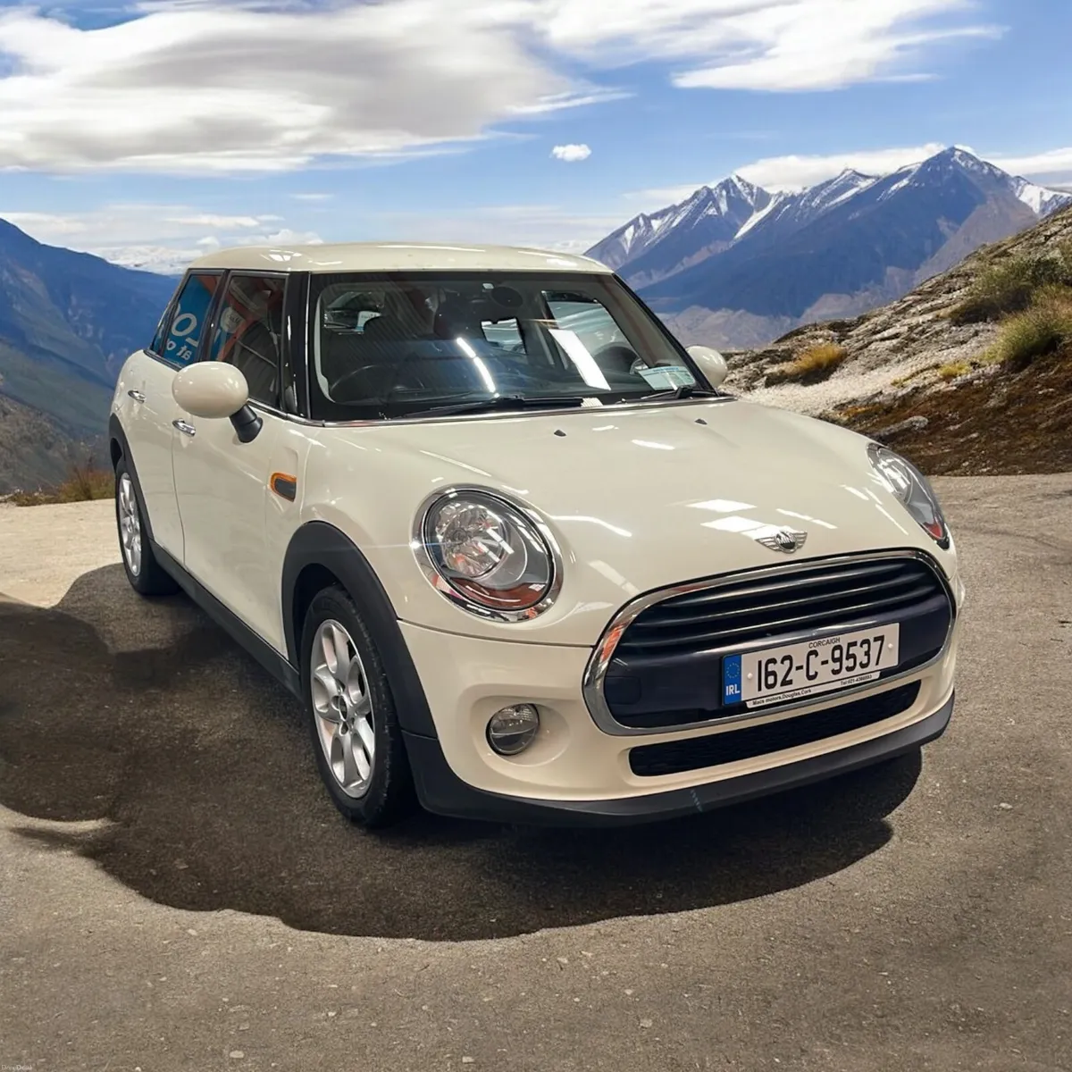 2016 Mini Cooper D 5-Door - Image 3