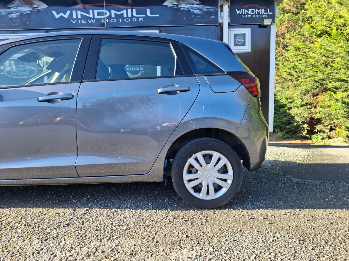 HONDA JAZZ 1.5 COMFORT 5DR AUTO EHEV - Image 4