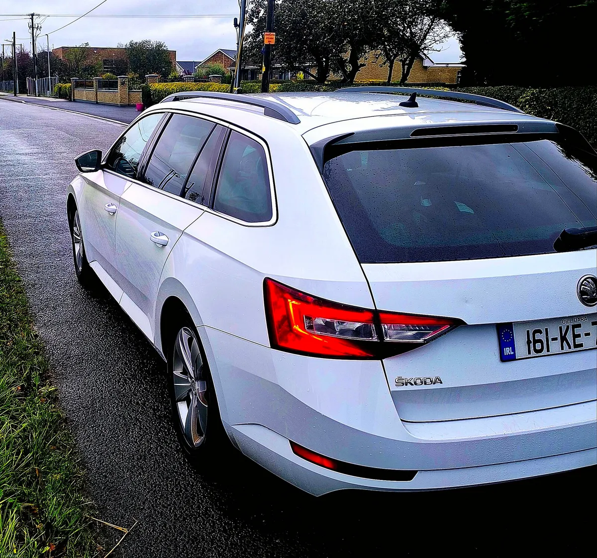 Skoda Superb Estate Auto 1.6 DSG - Image 1