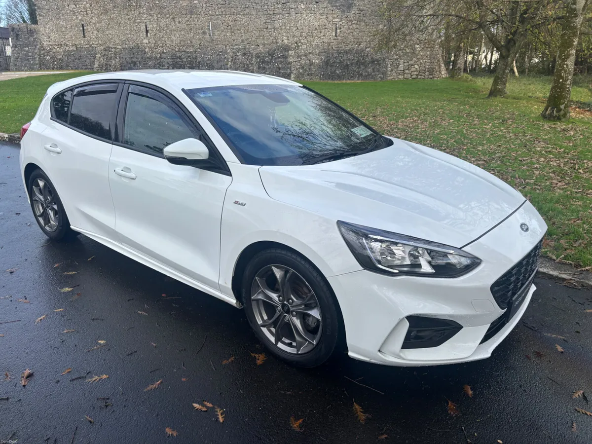 Ford Focus 2021 ST Line Diesel - Image 1