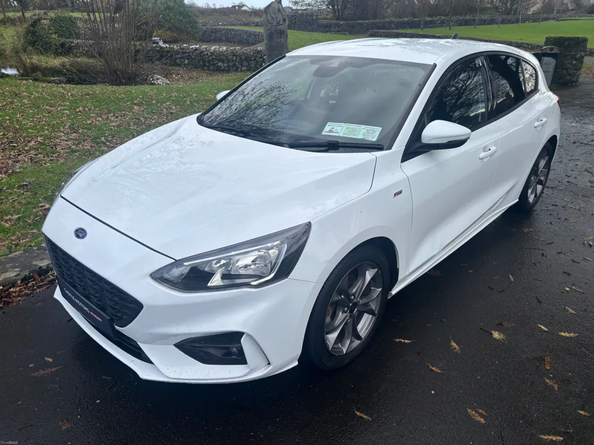 Ford Focus 2021 ST Line Diesel - Image 3