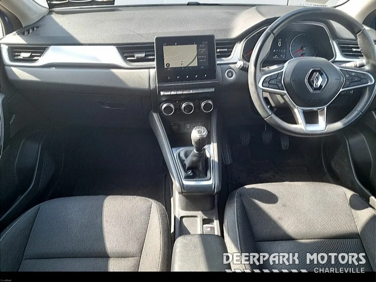 Renault Captur TCe 100 Iconic - Image 2