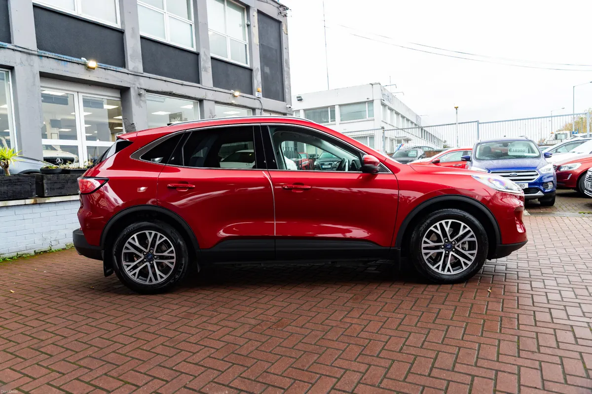 KUGA TITANIUM 2.5 PHEV 5DR ESTATE AUTO IRISH CAR - Image 2