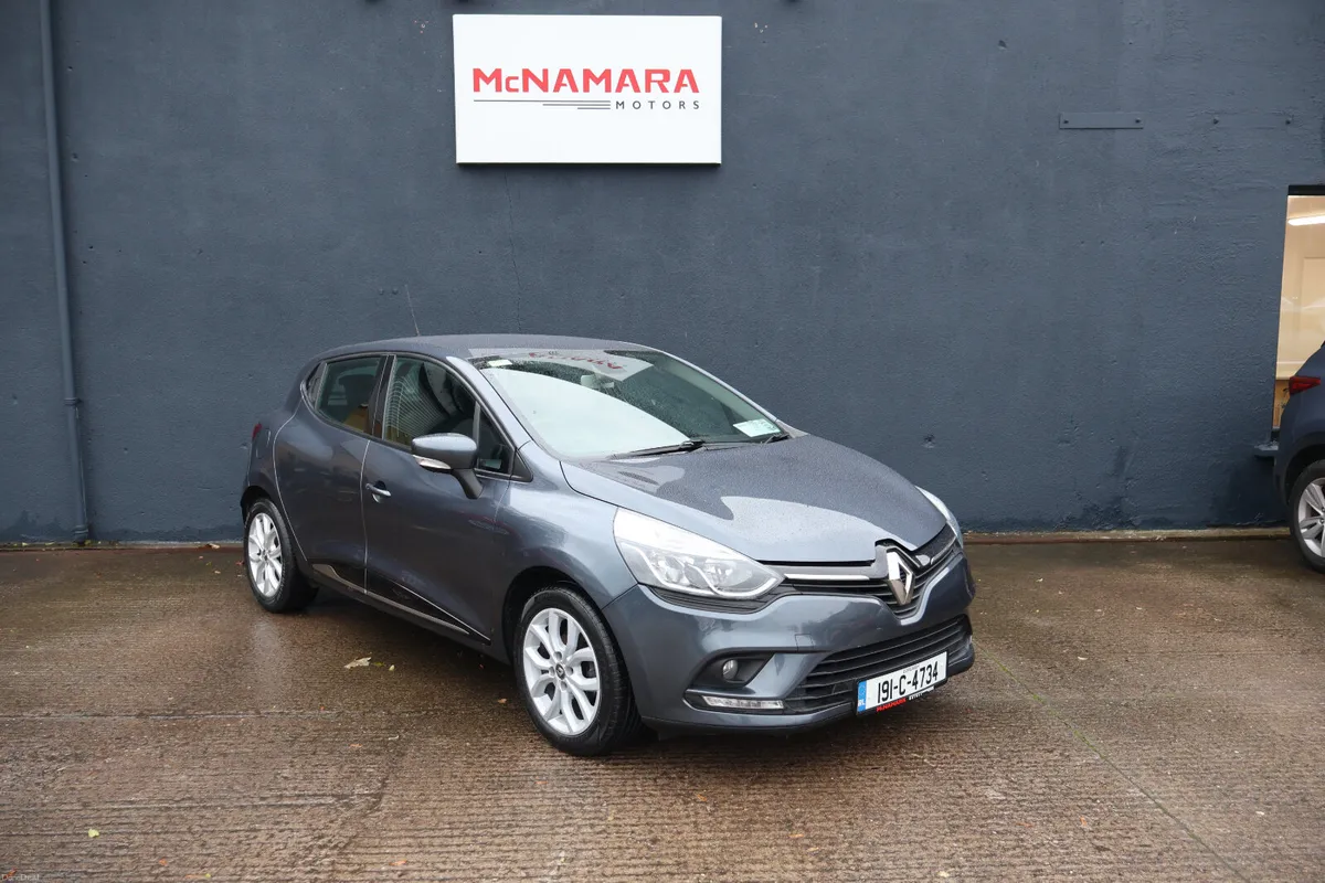 Renault Clio Dynamique S NAV Low Km's Exceptional - Image 1