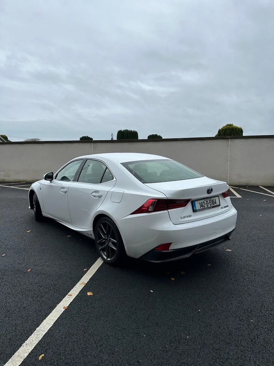 New NCT Lexus IS 300H F-Sport - Image 4