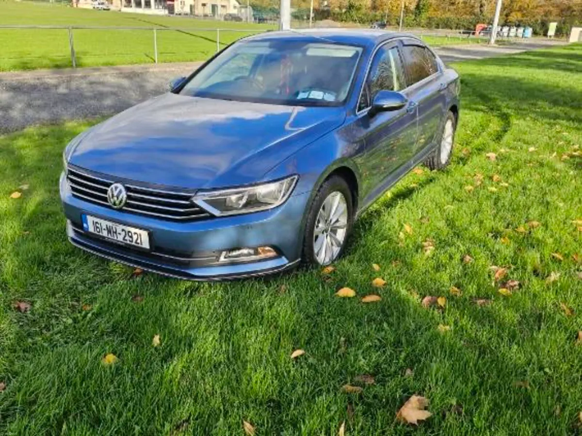 Volkswagen Passat Highline TOP SPEC - Image 2