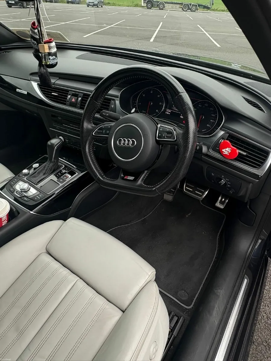 2017 Audi A6 Black Edn. S-Line *SUNROOF+ QUATTRO* - Image 3