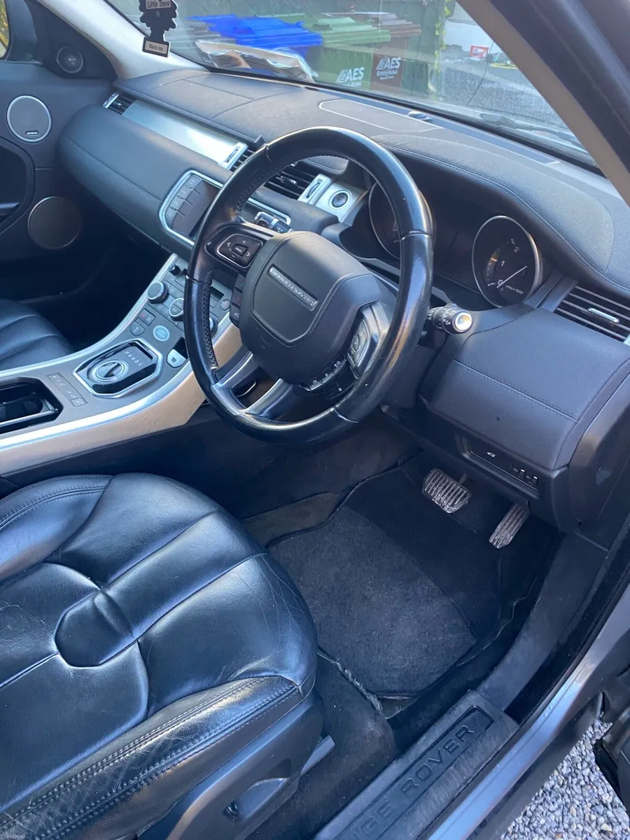 Range Rover - Image 2