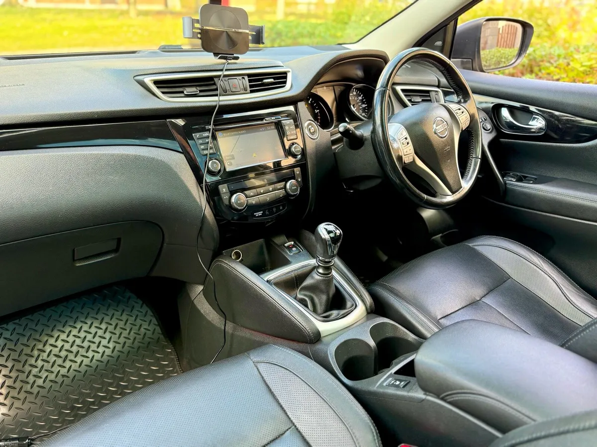 Nissan Qashqai Tekna - Image 4